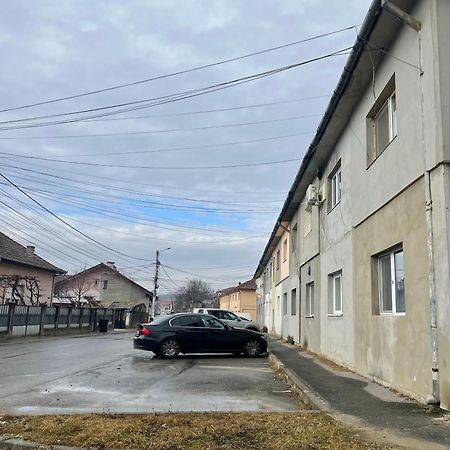 Salt Mine Retreat - Free Parking Apartment ทูร์ดา ภายนอก รูปภาพ