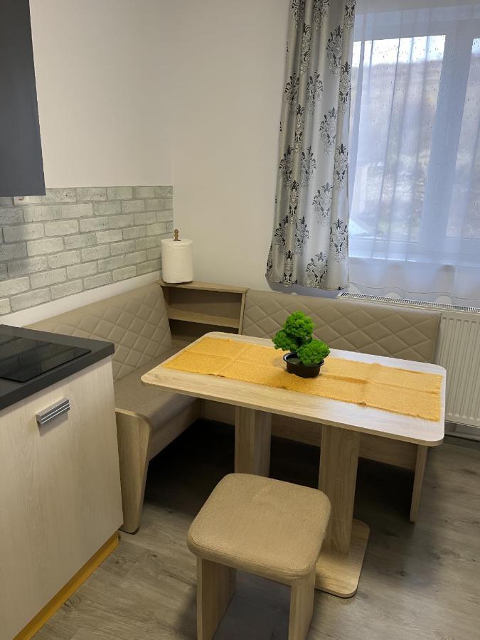 Salt Mine Retreat - Free Parking Apartment ทูร์ดา ภายนอก รูปภาพ