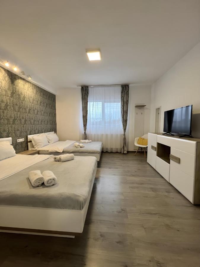 Salt Mine Retreat - Free Parking Apartment ทูร์ดา ภายนอก รูปภาพ